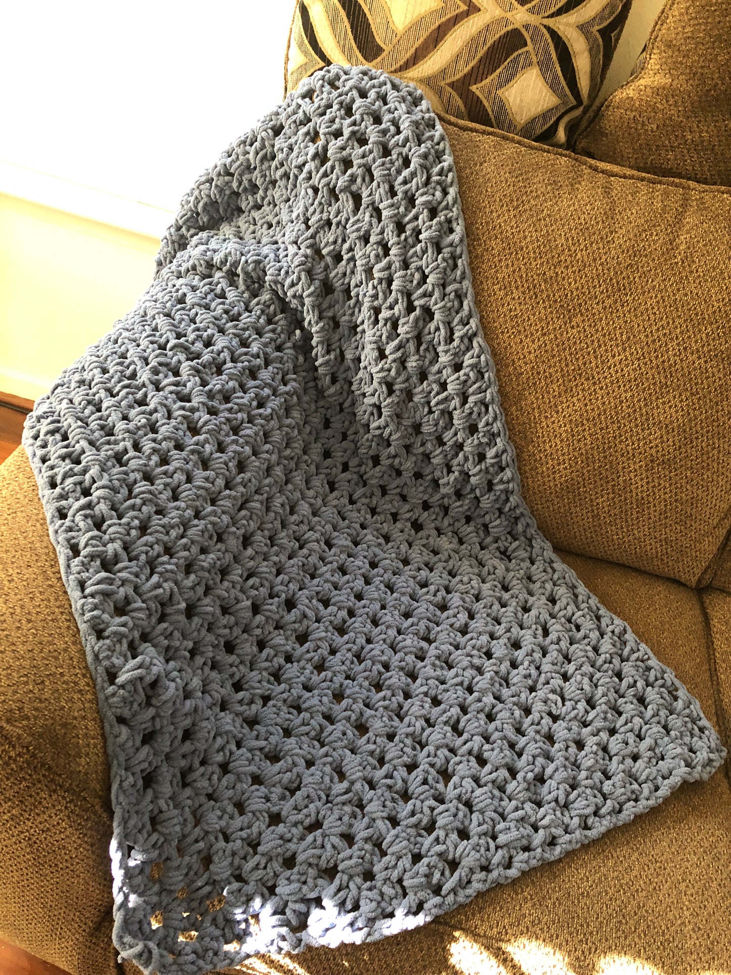 handmade baby crochet blanket with Chunky Yarn